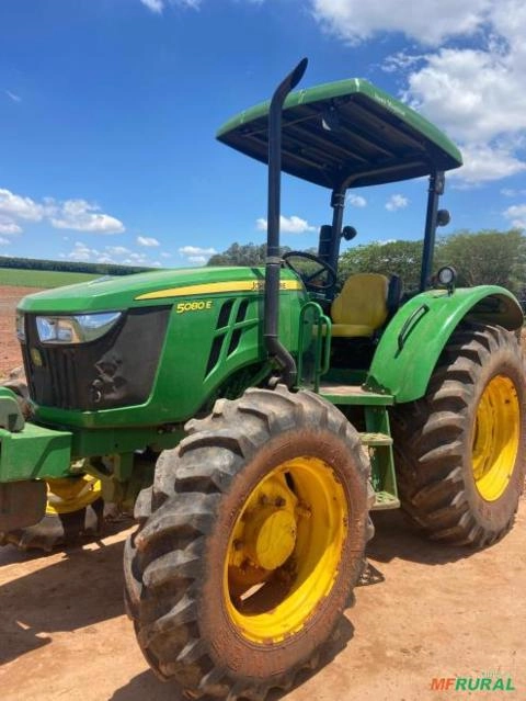 🚜Trator John Deere 5080e – Ano 2023 Imagem 🚜Trator John Deere 5080e – Ano 2023
