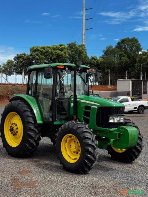 Trator John Deere 6.115J – Ano 2018 Imagem Trator John Deere 6.115J – Ano 2018