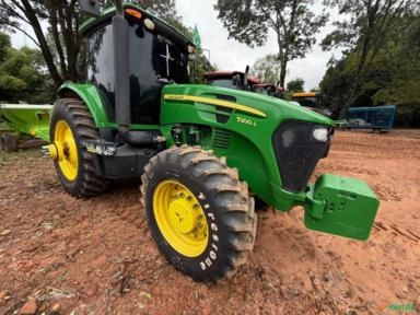 Trator John Deere 7200J – Ano 2021 Imagem Trator John Deere 7200J – Ano 2021
