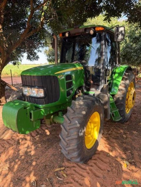 Trator John Deere 6125J – Ano 2022 Imagem Trator John Deere 6125J – Ano 2022