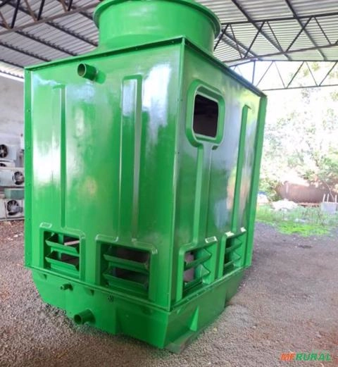 Torre de Resfriamento de Água Industrial 165m³/h Imagem Torre de Resfriamento de Água Industrial 165m³/h