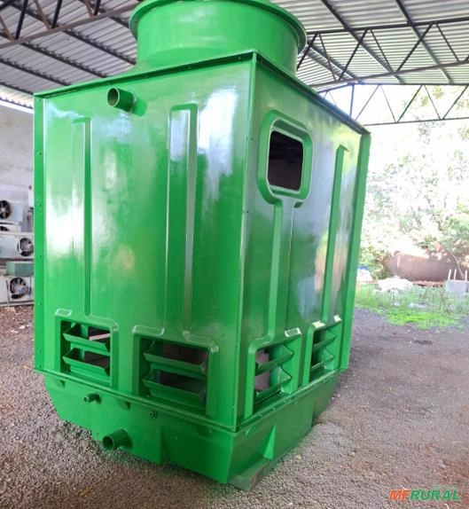 Torre de Resfriamento de Água Industrial 165m³/h Imagem Torre de Resfriamento de Água Industrial 165m³/h