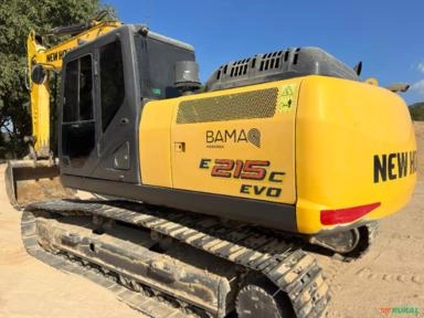 Imagem ESCAVADEIRA NEW HOLLAND e215 EVO ANO 2020 Imagem ESCAVADEIRA NEW HOLLAND e215 EVO ANO 2020
