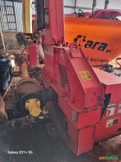 Imagem Ensiladeira Nogueira FTN 1000 G2 14 facas ano 2020 Imagem Ensiladeira Nogueira FTN 1000 G2 14 facas ano 2020