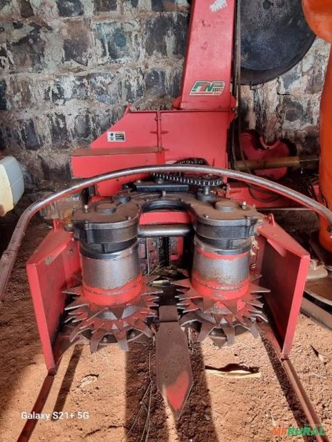 Imagem Ensiladeira Nogueira FTN 1000 G2 14 facas ano 2020 Imagem Ensiladeira Nogueira FTN 1000 G2 14 facas ano 2020