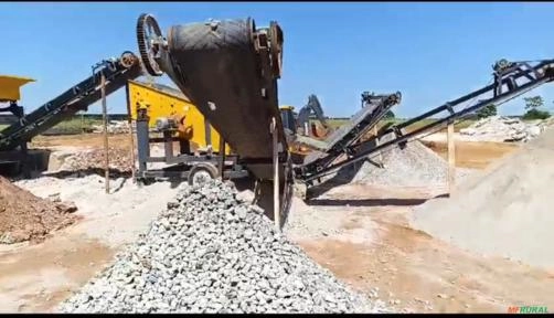 Imagem Britador Movel 70T/h Imagem Britador Movel 70T/h