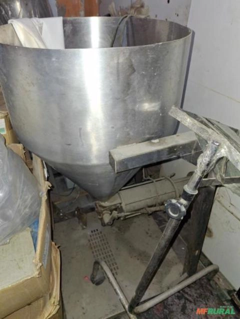 LOTE COM 2 DOSADORAS E 1 CALDEIRA 50L Imagem LOTE COM 2 DOSADORAS E 1 CALDEIRA 50L