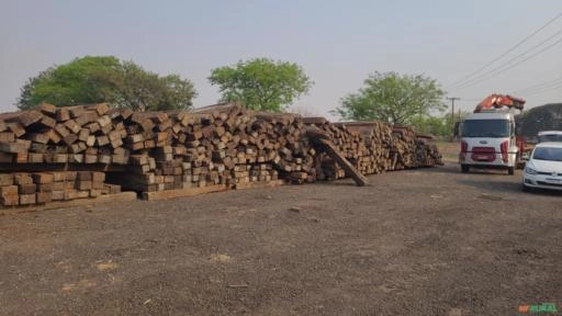 Imagem Dormentes madeira de lei de alta qualidade com 4, 3 e 2 faces. Imagem Dormentes madeira de lei de alta qualidade com 4, 3 e 2 faces.