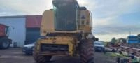 COLHEITADEIRA TC59 NEW HOLLAND 2002 Imagem COLHEITADEIRA TC59 NEW HOLLAND 2002