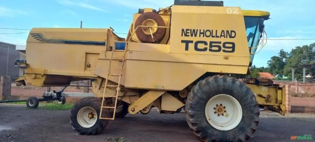 COLHEITADEIRA TC59 NEW HOLLAND 2002 Imagem COLHEITADEIRA TC59 NEW HOLLAND 2002