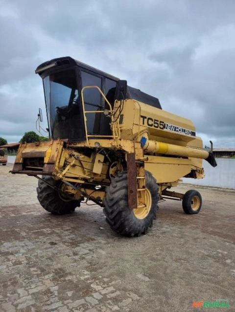 Imagem Colheitadeira TC 55 New Holland - 1998 Imagem Colheitadeira TC 55 New Holland - 1998