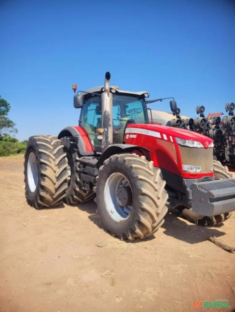 Imagem Trator agrícola MF 8690 Massey Ferguson 2014 Imagem Trator agrícola MF 8690 Massey Ferguson 2014