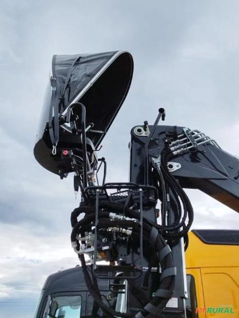 CAPOTA PARA GRUA FLORESTAL Imagem CAPOTA PARA GRUA FLORESTAL