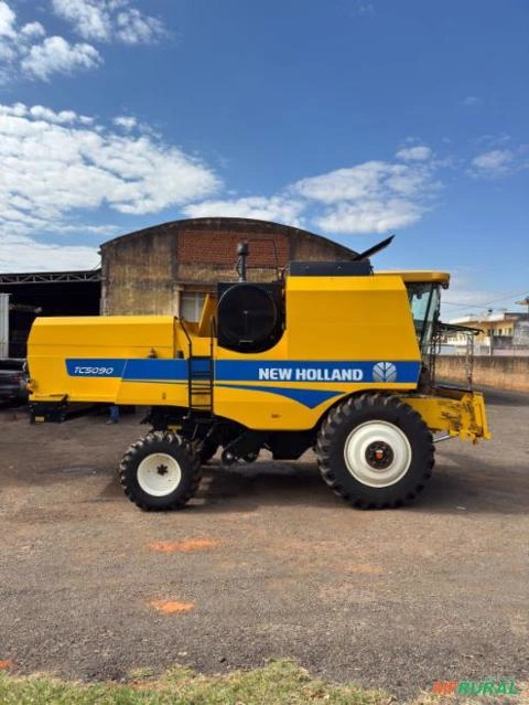 Imagem Colheitadeira New Holland TC 5090 Imagem Colheitadeira New Holland TC 5090