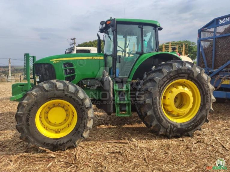 Trator John Deere 6210 J (210cv) Ano 2024 Imagem Trator John Deere 6210 J (210cv) Ano 2024
