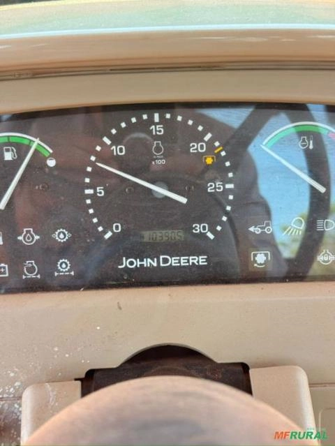 Imagem Trator John Deere 6145J - Ano 2012 Imagem Trator John Deere 6145J - Ano 2012
