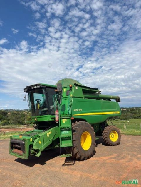 Colheitadeira John Deere 9470 STS - Ano 2013 Imagem Colheitadeira John Deere 9470 STS - Ano 2013