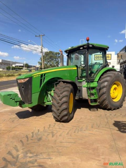 Trator John Deere 8335R - Ano 2012 Imagem Trator John Deere 8335R - Ano 2012