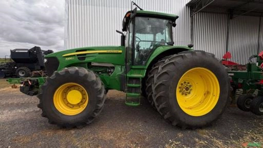 Trator John Deere 7200J – Ano 2023 Imagem Trator John Deere 7200J – Ano 2023