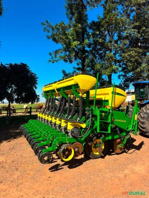 Plantadeira John Deere 1109 - Ano 2021 Imagem Plantadeira John Deere 1109 - Ano 2021