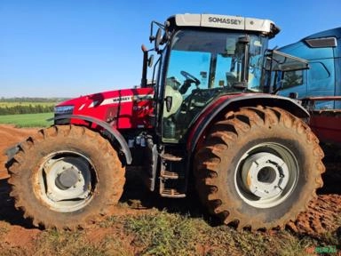 Trator Massey Ferguson 6714 - Ano 2023 Imagem Trator Massey Ferguson 6714 - Ano 2023