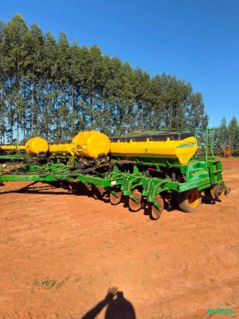 Plantadeira John Deere 2126 CCS – Ano 2021 Imagem Plantadeira John Deere 2126 CCS – Ano 2021