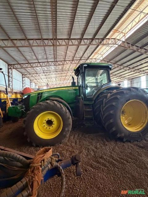 Trator John Deere 8345 R – Ano 2023 Imagem Trator John Deere 8345 R – Ano 2023