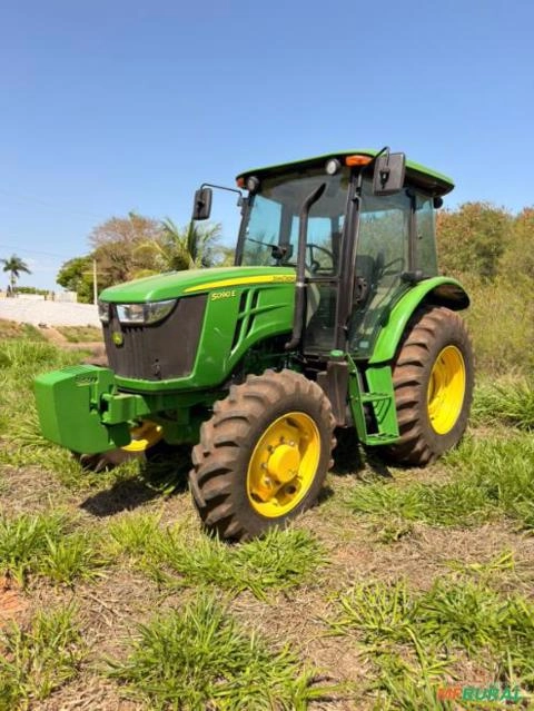 Trator John Deere 5090 – Ano 2022 Imagem Trator John Deere 5090 – Ano 2022