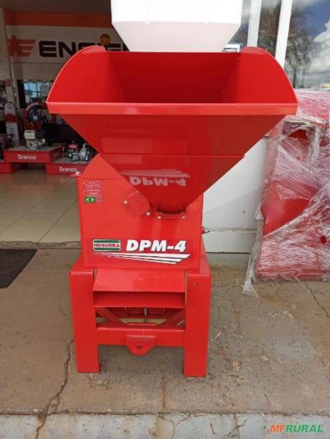 Forrageira Nogueira DPM4 Imagem Forrageira Nogueira DPM4