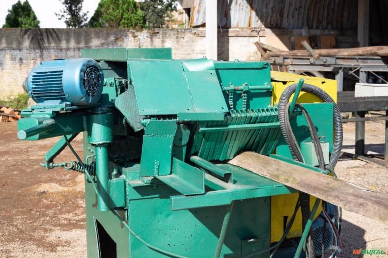 Refiladeira para Costaneira com 20 Serras e Chave Imagem Refiladeira para Costaneira com 20 Serras e Chave