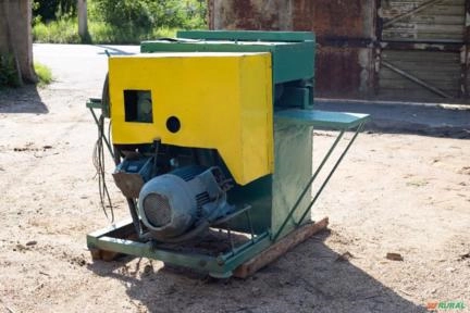 Imagem Refiladeira para Costaneira com 20 Serras e Chave Imagem Refiladeira para Costaneira com 20 Serras e Chave