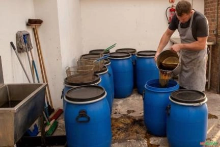 Compramos óleo de cozinha usado Imagem Compramos óleo de cozinha usado