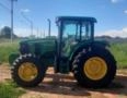 Trator John Deere 6110J 4x4 (110cv) Imagem Trator John Deere 6110J 4x4 (110cv)
