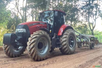 Imagem Trator Case Farmall 110A 4x4 (110cv) Imagem Trator Case Farmall 110A 4x4 (110cv)