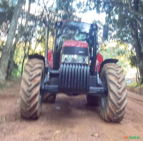 Imagem Trator Case Farmall 110A 4x4 (110cv) Imagem Trator Case Farmall 110A 4x4 (110cv)