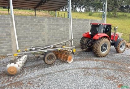 Imagem Trator Case Farmall 110A 4x4 (110cv) Imagem Trator Case Farmall 110A 4x4 (110cv)