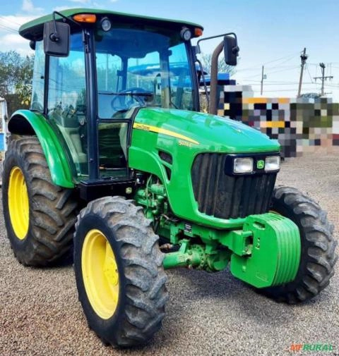 Trator John Deere 5078E 4x4 (78cv) Imagem Trator John Deere 5078E 4x4 (78cv)