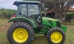 Trator John Deere 5070E 4x4 (70cv) Imagem Trator John Deere 5070E 4x4 (70cv)