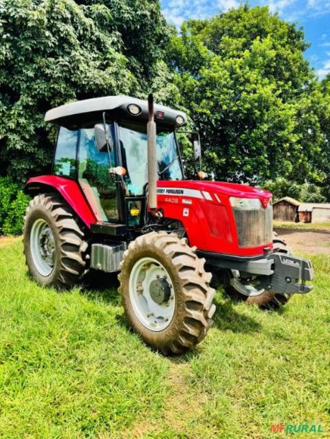 Trator Massey Ferguson 4408 4x4 (80cv) Imagem Trator Massey Ferguson 4408 4x4 (80cv)