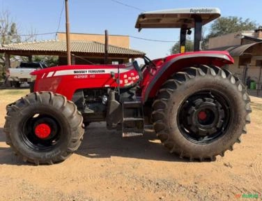 Trator Massey Ferguson 4292 HD 4x4 (110cv) Imagem Trator Massey Ferguson 4292 HD 4x4 (110cv)