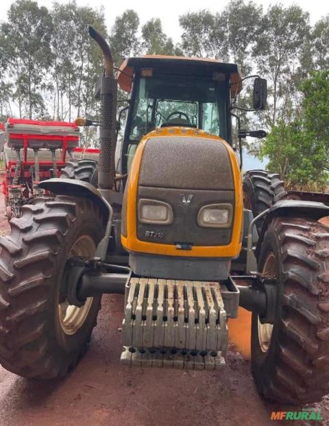 Imagem Trator Valtra BT210 4x4 (215cv) Imagem Trator Valtra BT210 4x4 (215cv)