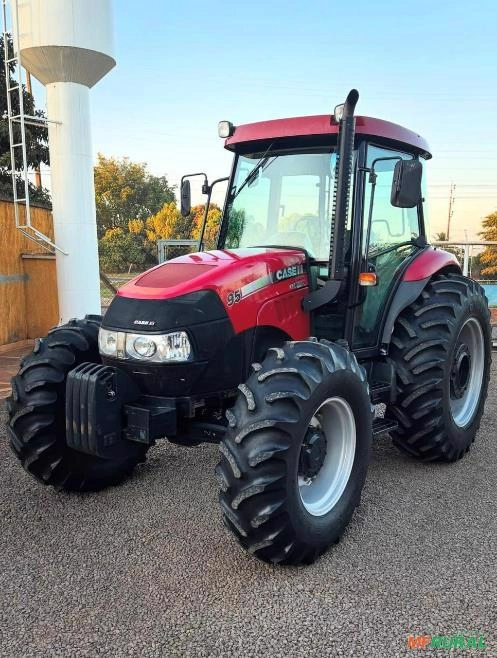 Case Farmall 95 4x4 (100cv) Imagem Case Farmall 95 4x4 (100cv)