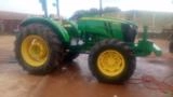 Trator John Deere 5090E 4x4 (90cv) Imagem Trator John Deere 5090E 4x4 (90cv)