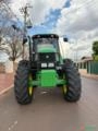 Trator John Deere 6180J 4x4 (180cv) Imagem Trator John Deere 6180J 4x4 (180cv)