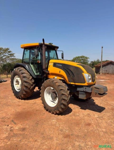Trator Valtra BM125i 4x4 (132cv) Imagem Trator Valtra BM125i 4x4 (132cv)