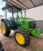 Trator John Deere 5085E 4x4 (85cv) Imagem Trator John Deere 5085E 4x4 (85cv)