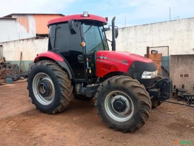 Trator Case Farmall 80 4x4 (80cv) Imagem Trator Case Farmall 80 4x4 (80cv)