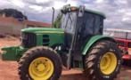 Trator John Deere 6110J 4x4 (110cv) Imagem Trator John Deere 6110J 4x4 (110cv)