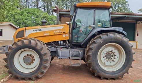 Trator Valtra BH185i Hiflow 4x4 (185cv) Imagem Trator Valtra BH185i Hiflow 4x4 (185cv)