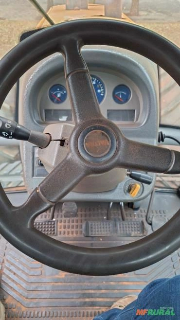 Imagem Trator Valtra BH185i Hiflow 4x4 (185cv) Imagem Trator Valtra BH185i Hiflow 4x4 (185cv)